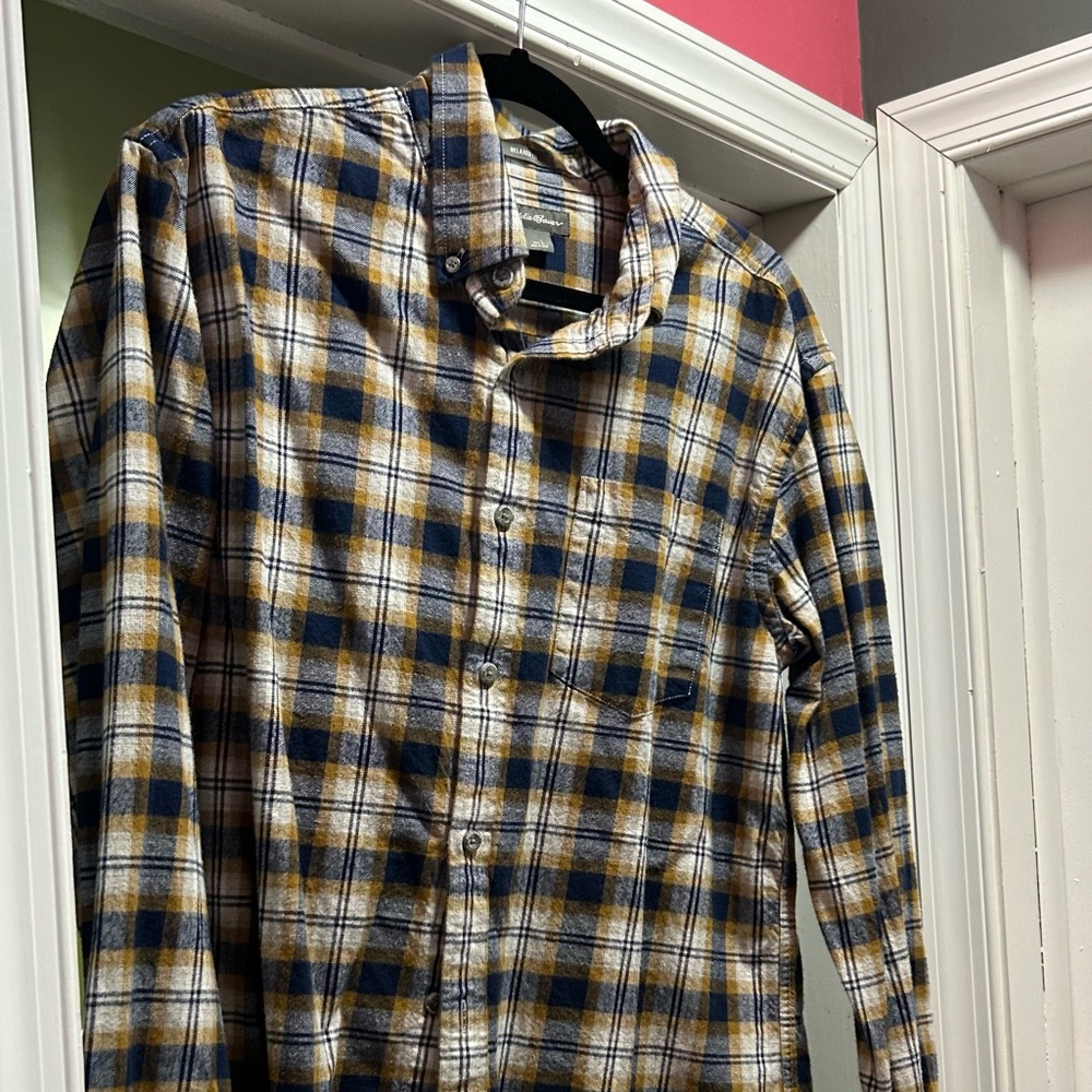 EDDIE BAUER